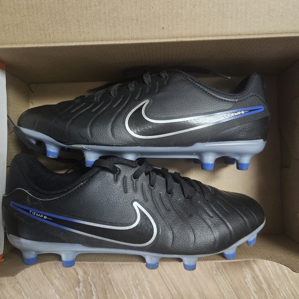 Nike Black Soccer Cleats